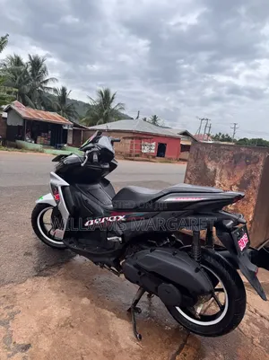 Yamaha Majesty 2025 Black