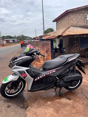Yamaha Majesty 2025 Black