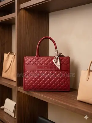 Bags And Wraps Lounge