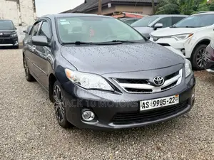 Toyota Corolla S 4dr Sedan (1.8L 4cyl 4A) 2013 Gray