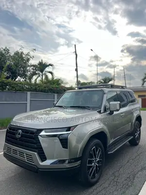 Lexus GX 550 Premium 4WD 2025 Gold