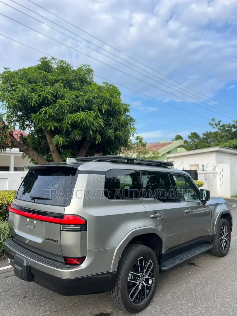 Lexus GX 550 Premium 4WD 2025 Gold