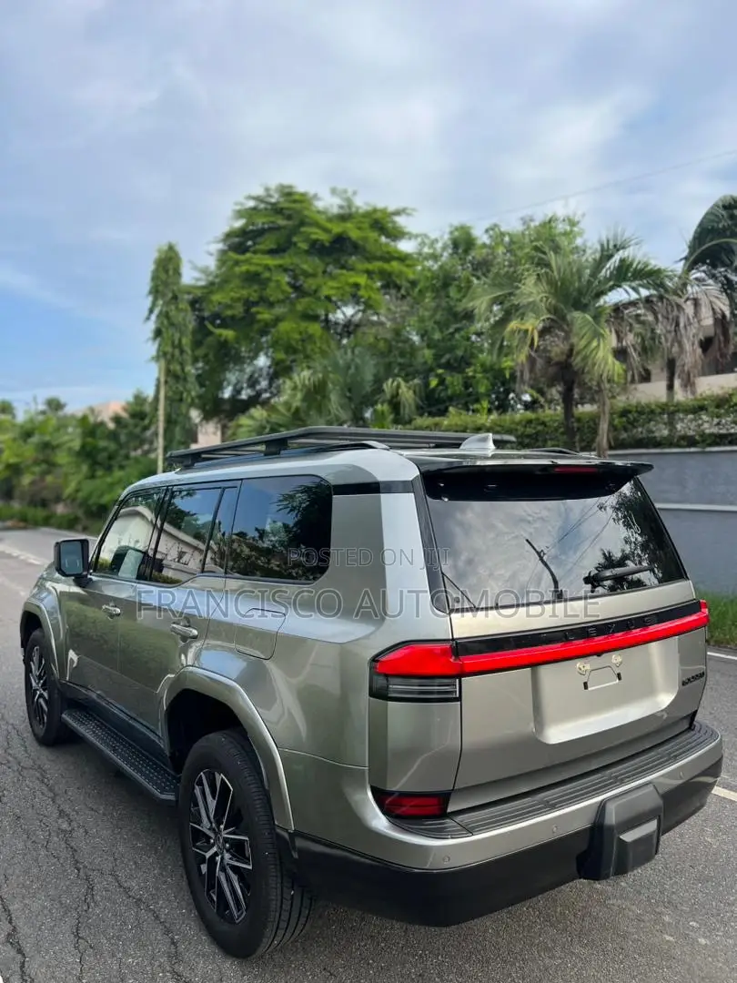 Lexus GX 550 Premium 4WD 2025 Gold