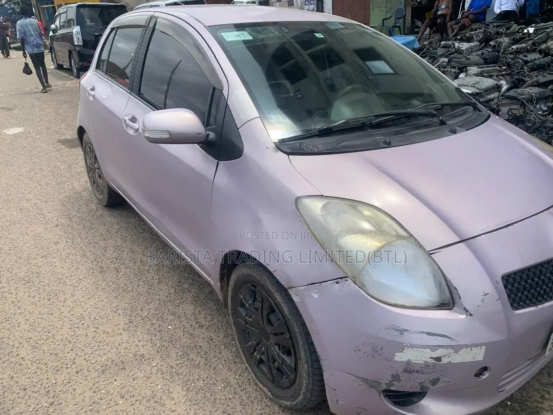 Toyota Vitz 1.3 AWD 5dr 2010 Pearl