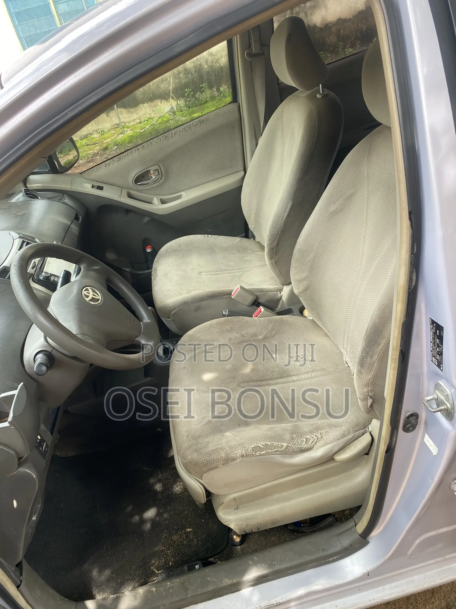Toyota Vitz 1.0 FWD 3dr 2010 Gray