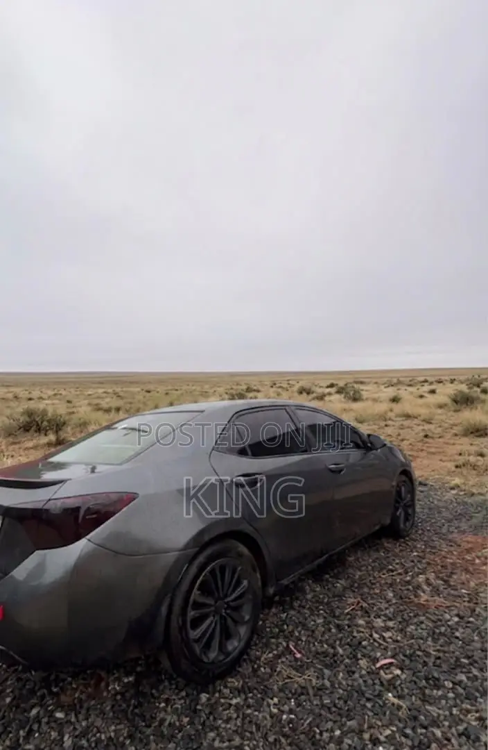 Toyota Corolla S 4dr Sedan (1.8L 4cyl CVT) 2014 Gray