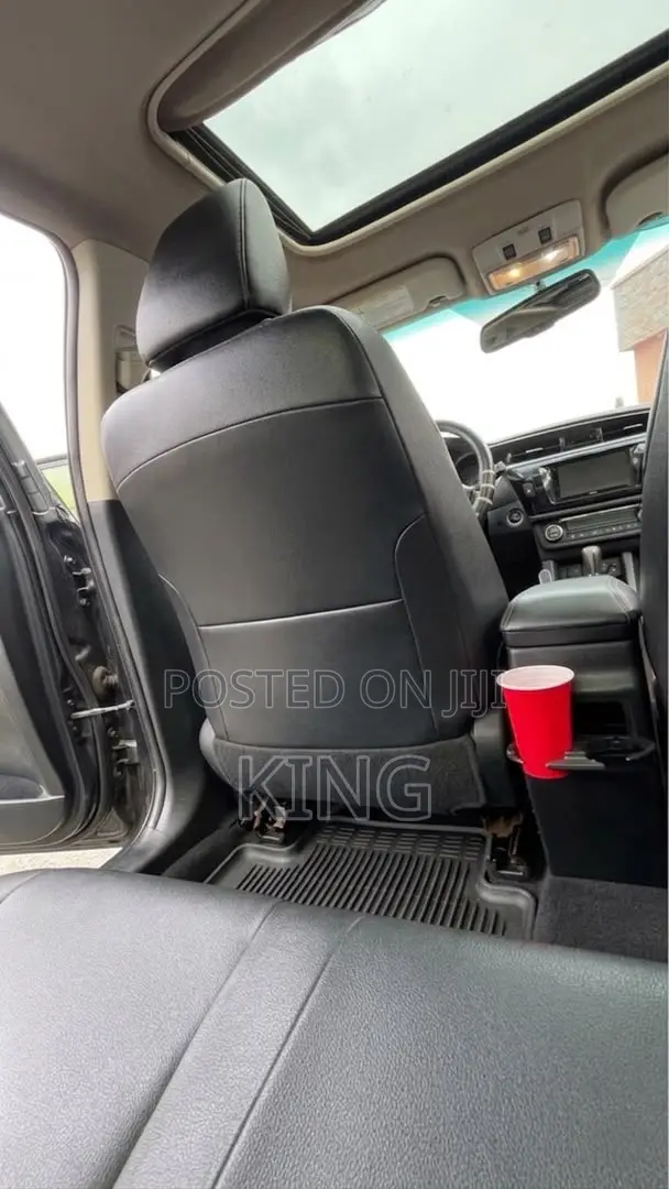 Toyota Corolla S 4dr Sedan (1.8L 4cyl CVT) 2014 Gray