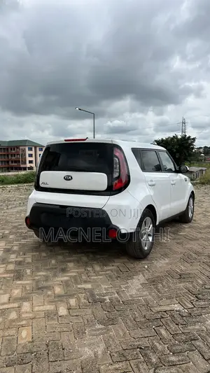 Kia Soul Hatchback 2016 Pearl