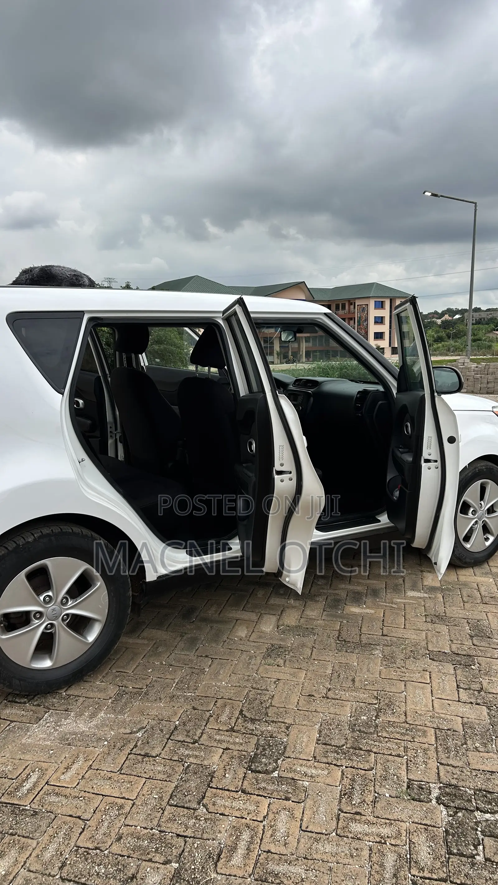 Kia Soul Hatchback 2016 Pearl