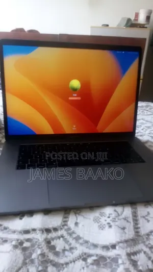 Laptop Apple MacBook Pro 2017 16GB Intel Core i7 SSD 256GB