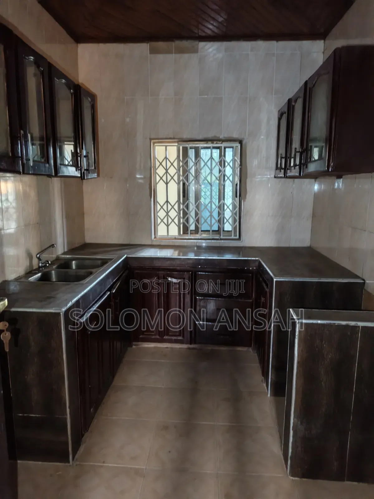 8bdrm House in Free Will Agency, Kumasi Metropolitan for rent