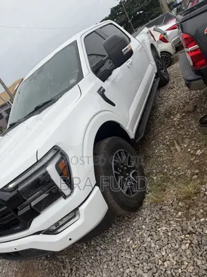 Ford F-150 XLT 2022 White