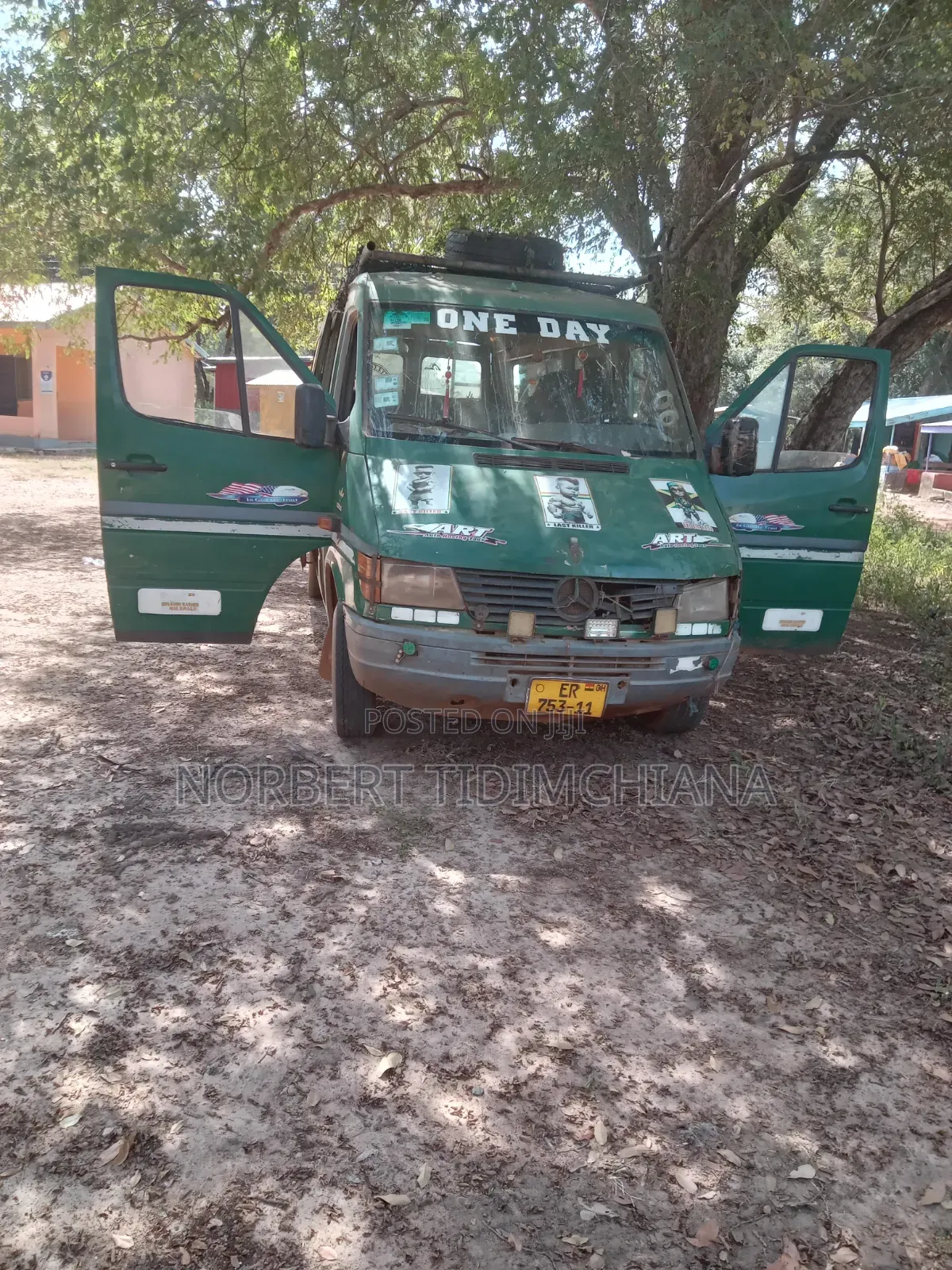 Mercedes-Benz Sprinter 2000 Green