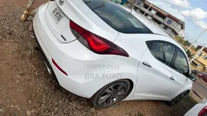 Hyundai Elantra Limited 4dr Sedan (1.8L 4cyl 6A) 2014 White