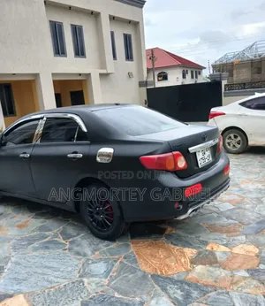 Toyota Corolla 2010 Black
