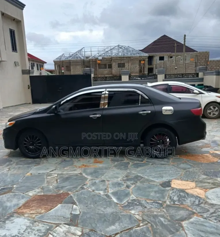 Toyota Corolla 2010 Black