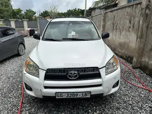 Toyota RAV4 2.5 Limited 4x4 2010 White