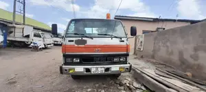 Hyundai Mighty Light-duty Truck