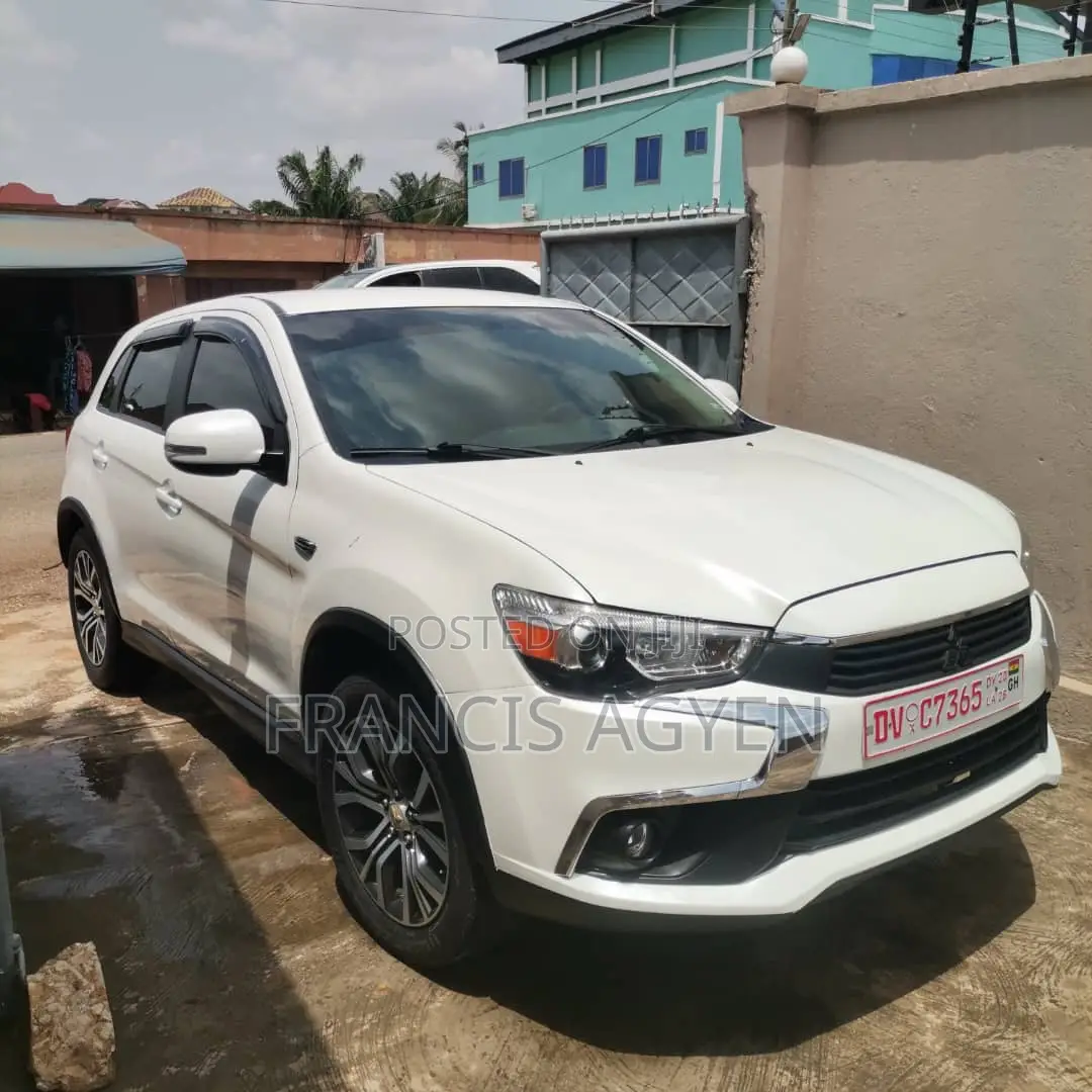 Mitsubishi Outlander 2017 White