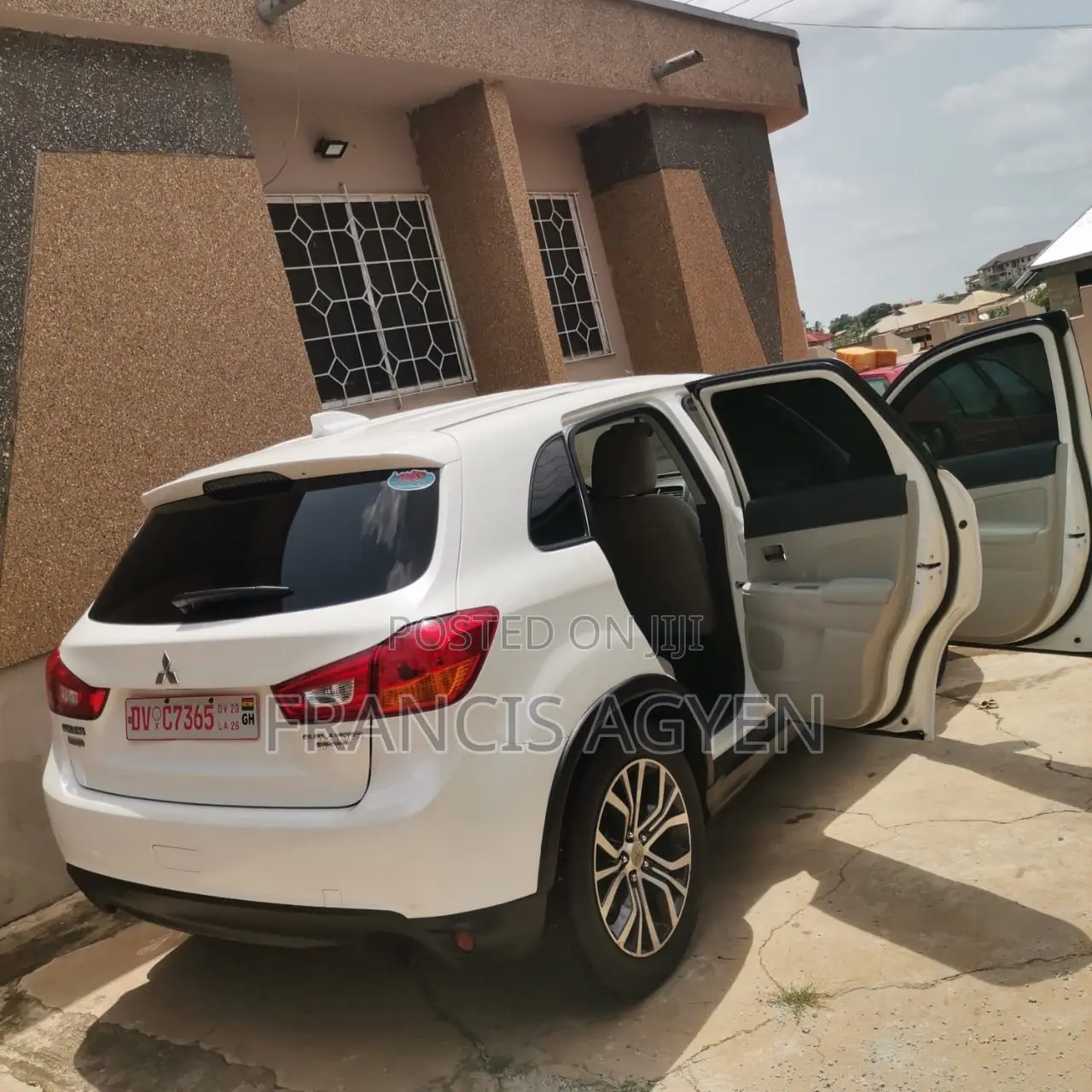 Mitsubishi Outlander 2017 White