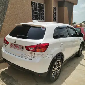 Mitsubishi Outlander 2017 White