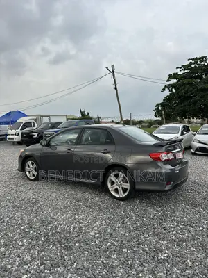 Toyota Corolla S 4dr Sedan (1.8L 4cyl 4A) 2013 Gray