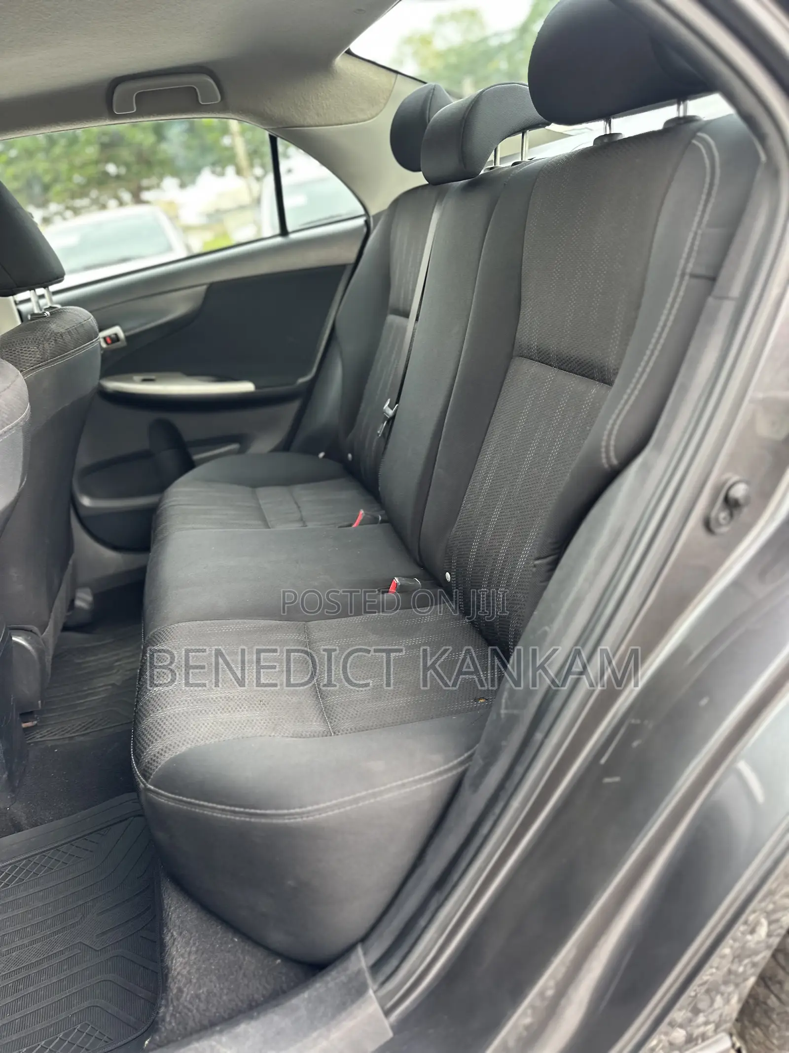 Toyota Corolla S 4dr Sedan (1.8L 4cyl 4A) 2013 Gray