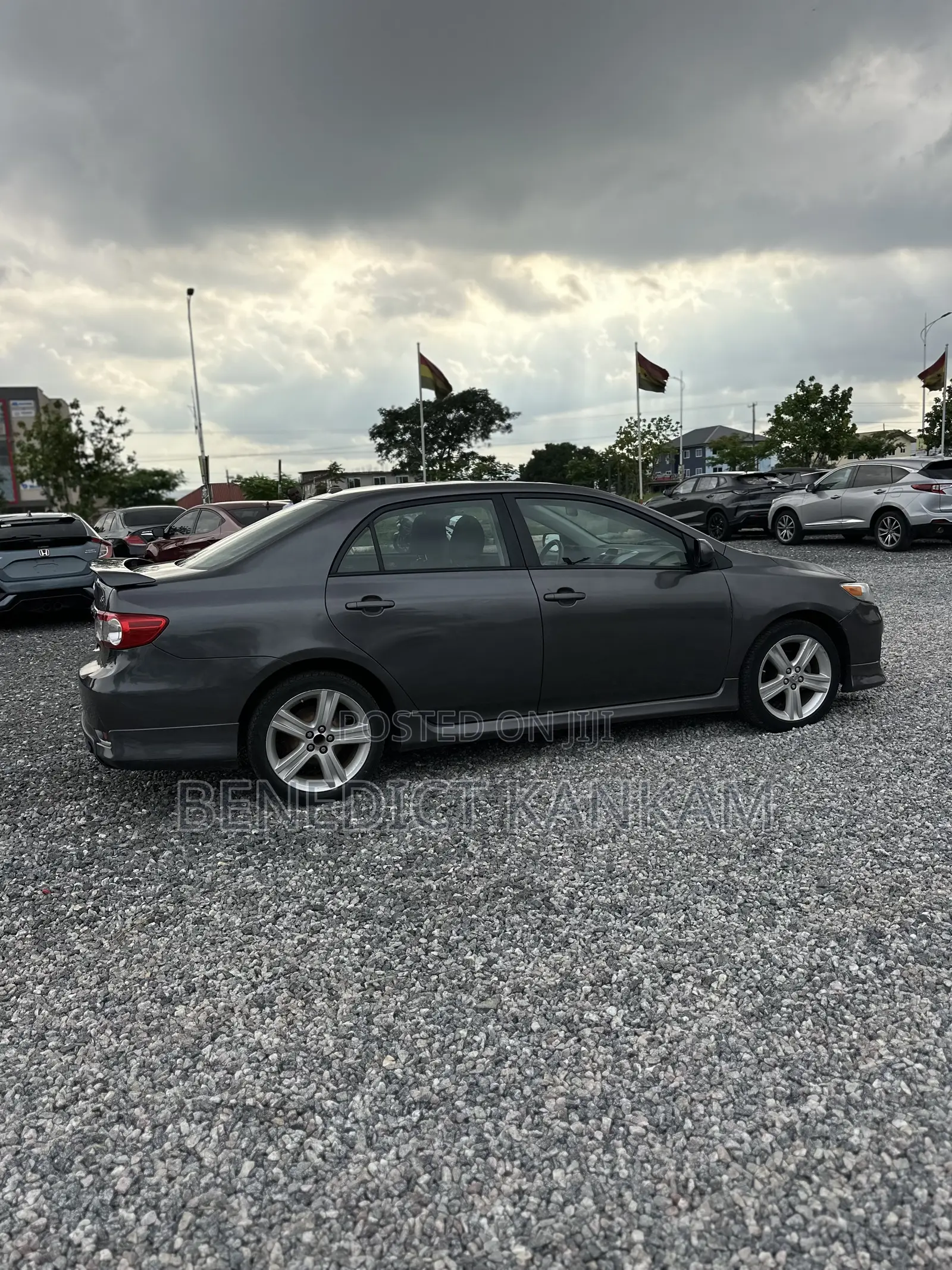 Toyota Corolla S 4dr Sedan (1.8L 4cyl 4A) 2013 Gray