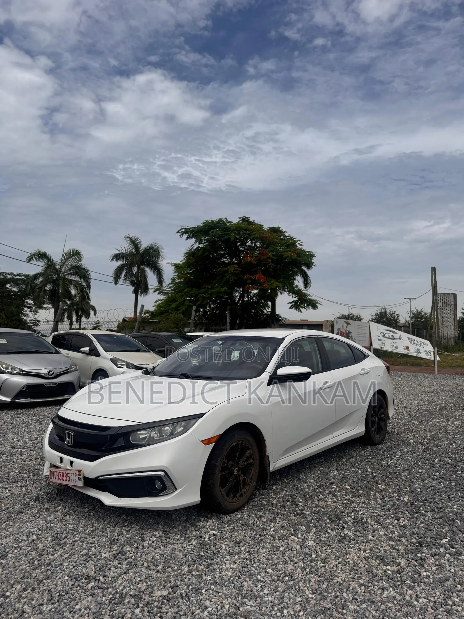 Honda Civic LX 4dr Sedan (2.0L 4cyl) 2016 White