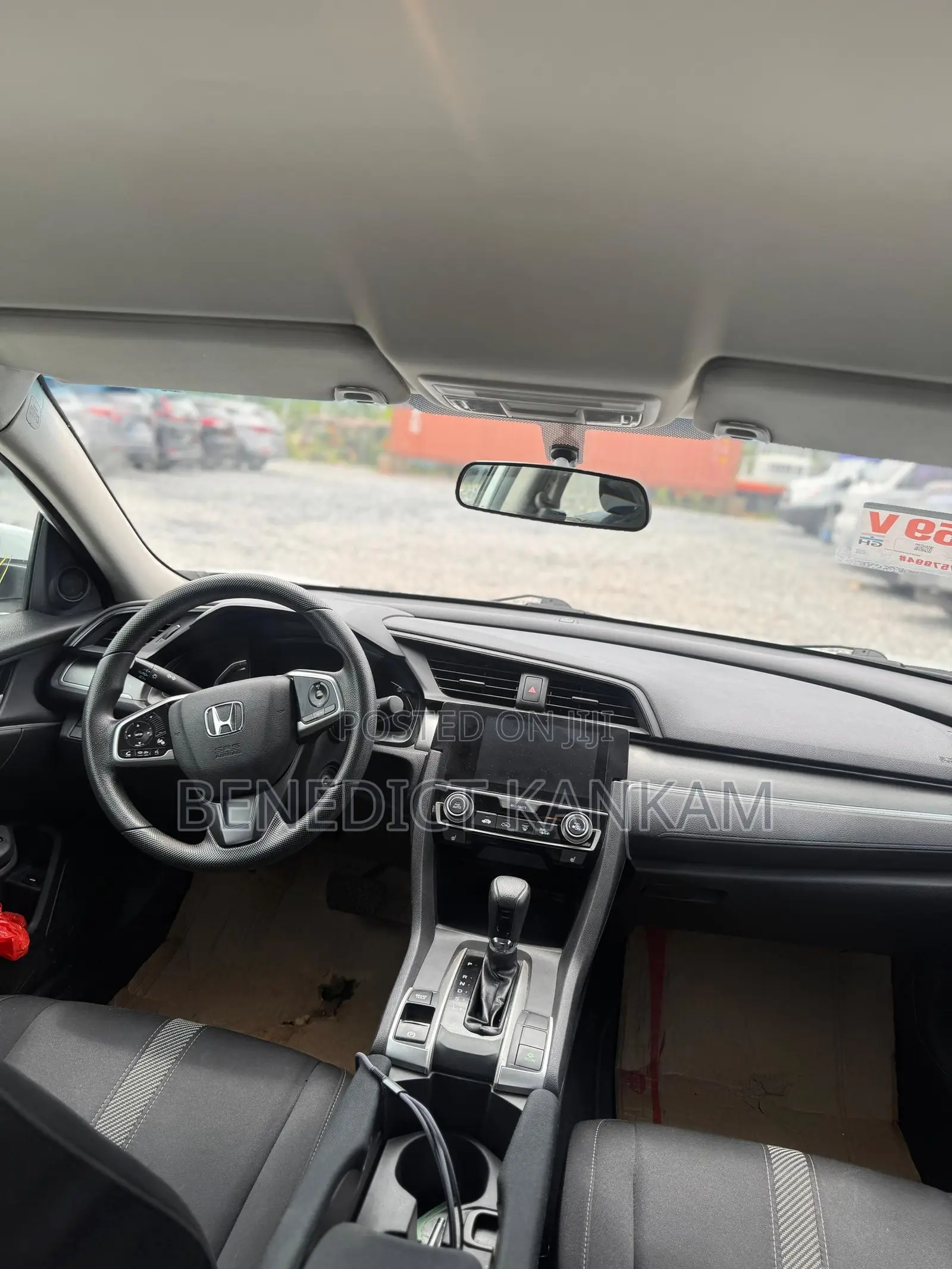 Honda Civic LX 4dr Sedan (2.0L 4cyl) 2016 White
