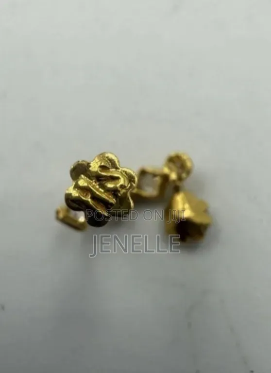  Gold Nose Studs