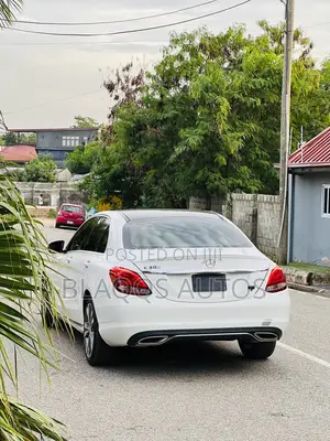 Mercedes-Benz C300 2017 White