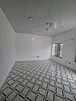 2bdrm Apartment in Behind The Papa'S, North Legon for rent