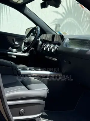 New Mercedes-Benz GLA 250 2025 Black