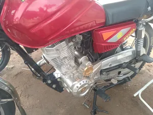Royal RY125 2025 Red