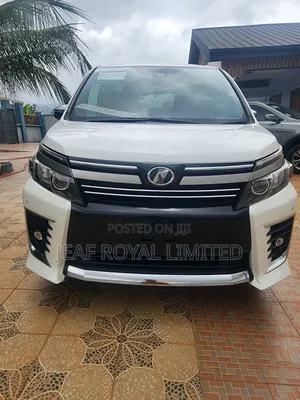 Toyota Voxy 2016 White