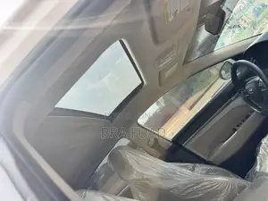 Hyundai Elantra Limited 2018 White