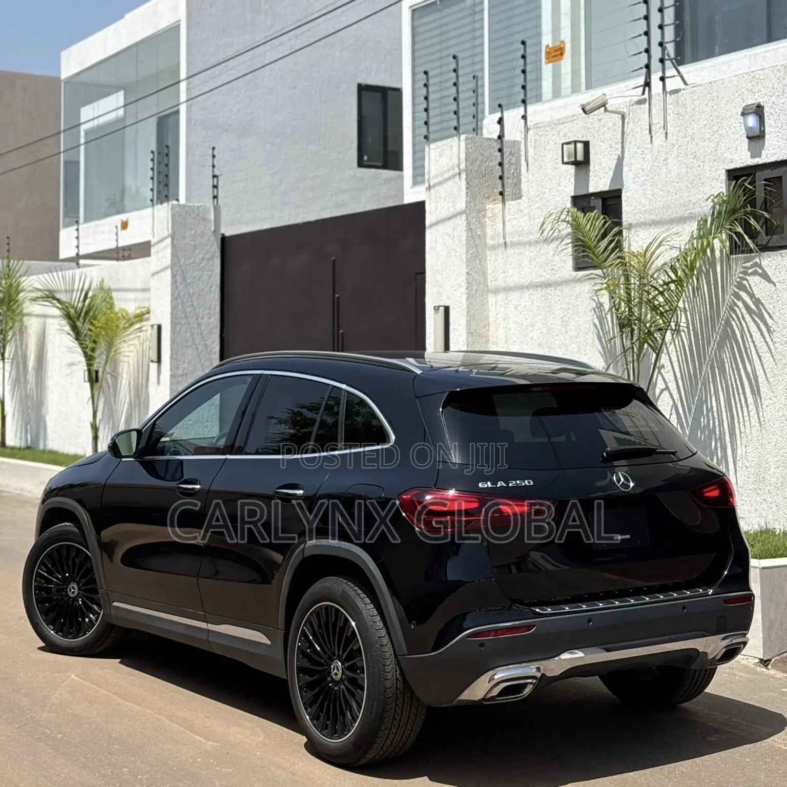 New Mercedes-Benz GLA 250 2025 Black