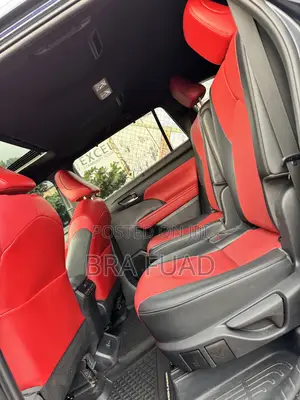 Toyota Highlander XLE 2022 Blue