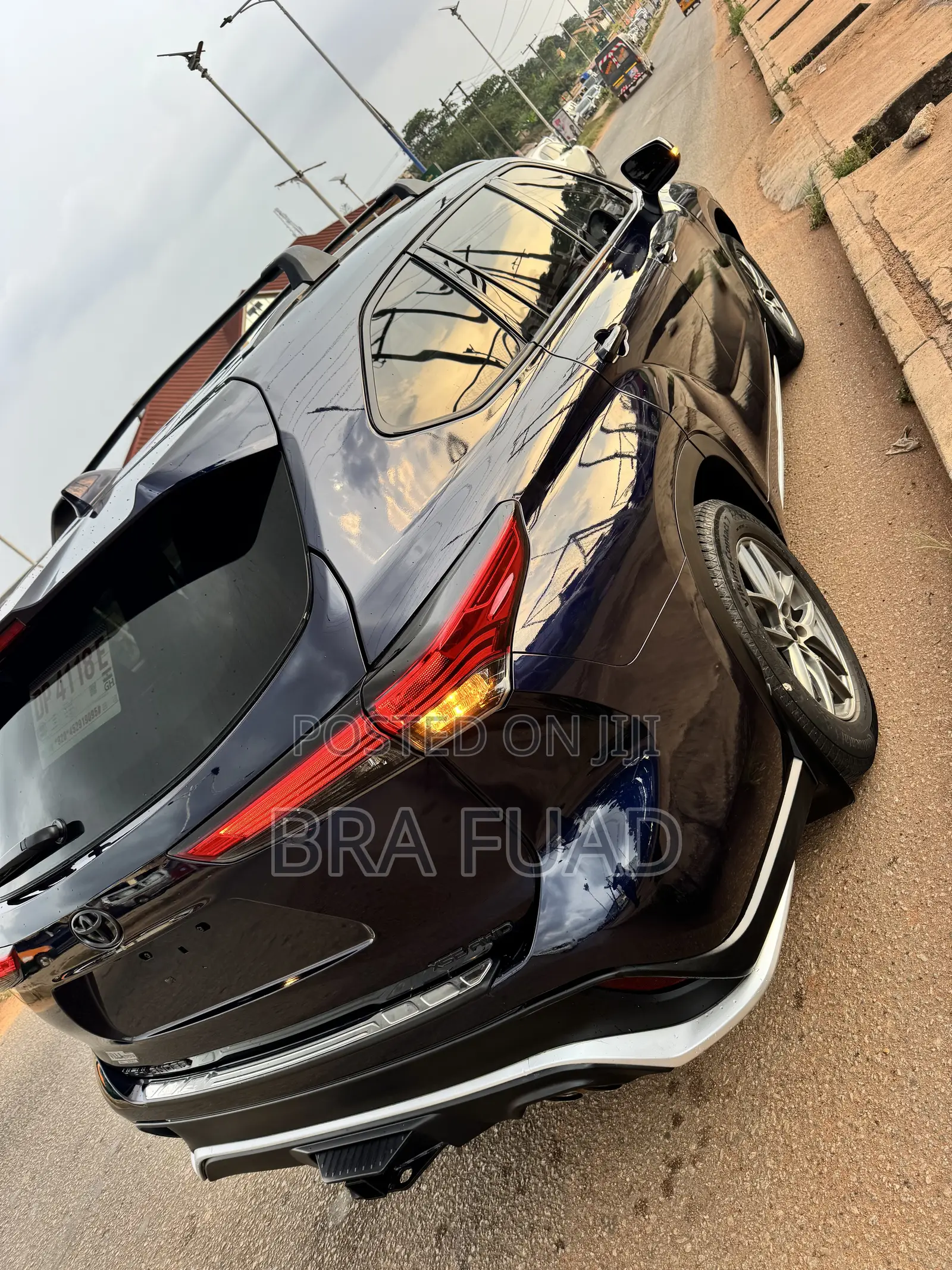 Toyota Highlander XLE 2022 Blue