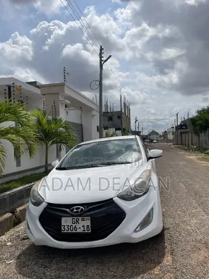 Hyundai Elantra 2012 White