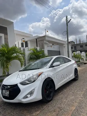 Hyundai Elantra 2012 White