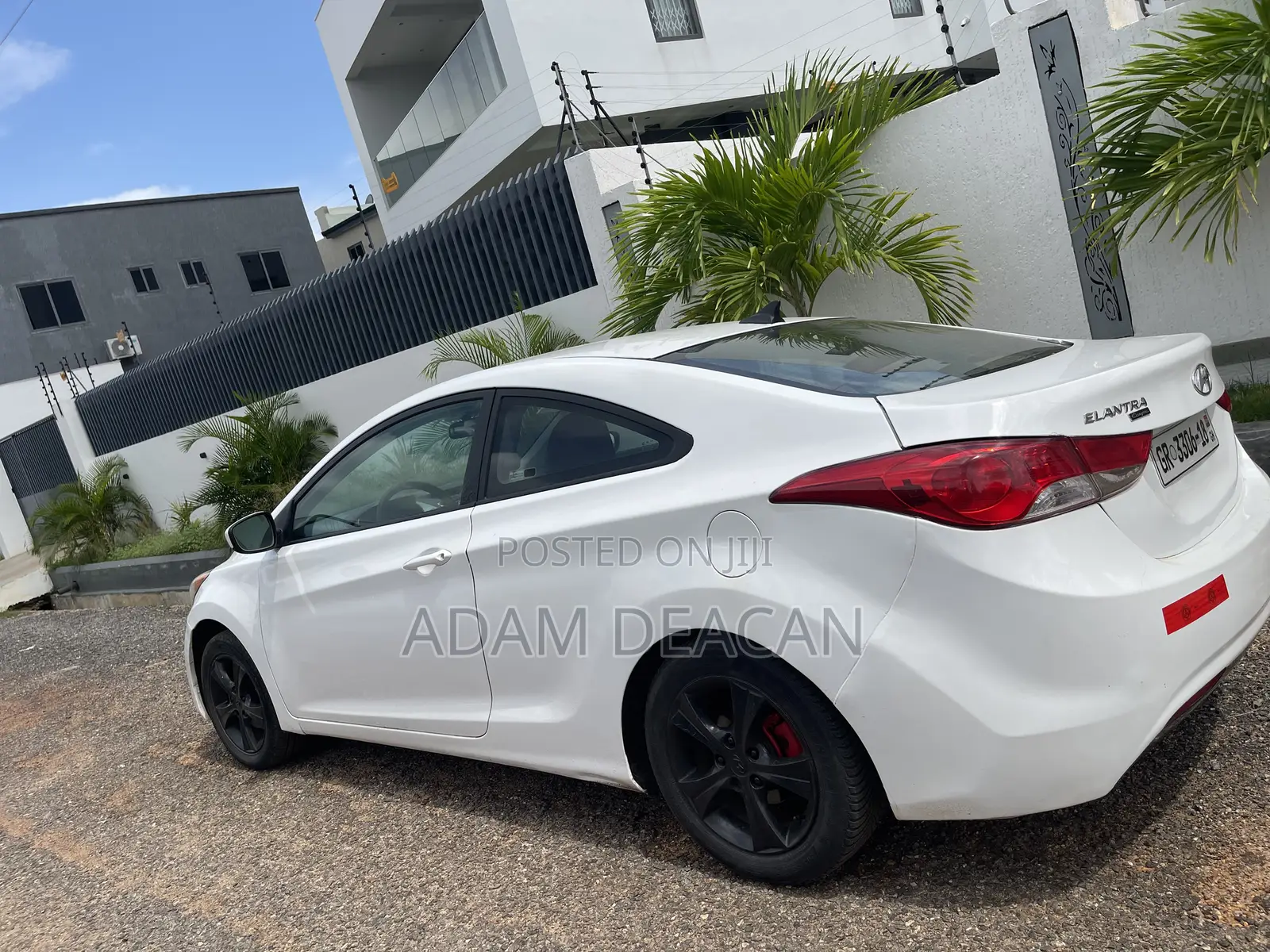 Hyundai Elantra 2012 White