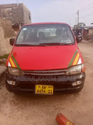 Toyota HiAce 2010 Red