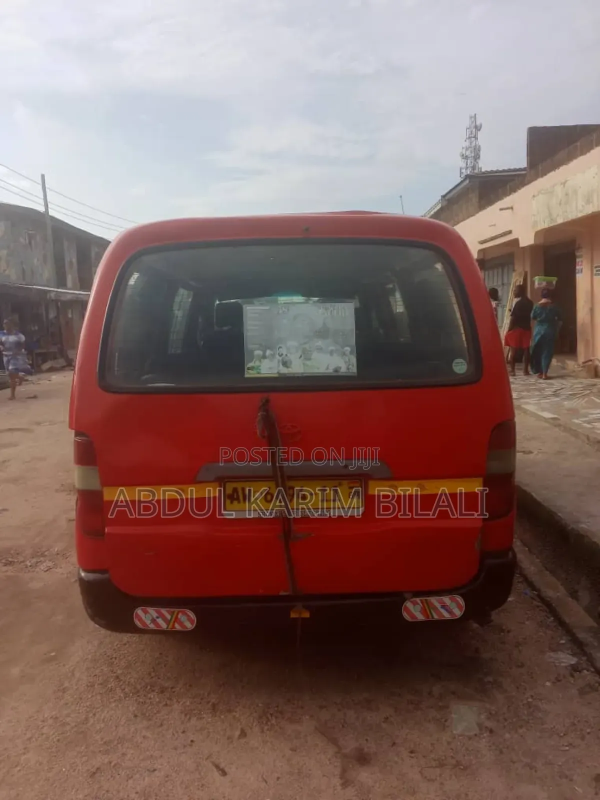 Toyota HiAce 2010 Red