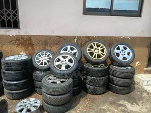 Aluminum Rimmed Car Tyres