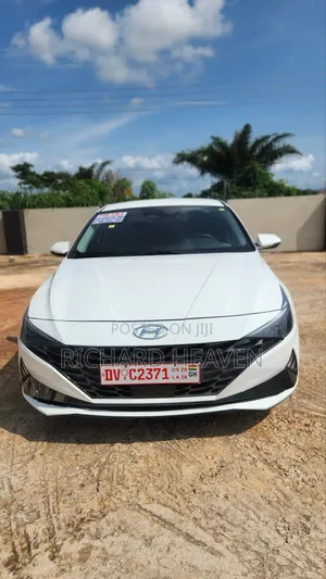 Hyundai Elantra SE 2021 White