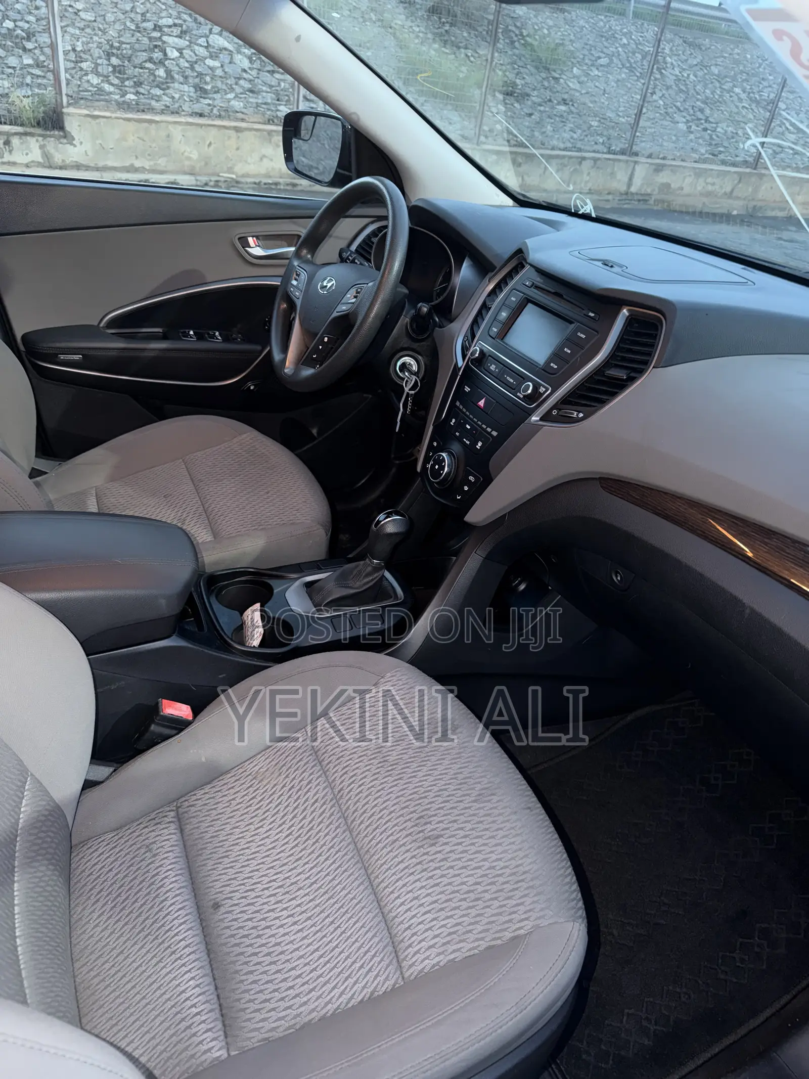Hyundai Santa Fe SE AWD 2018 Black