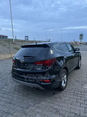 Hyundai Santa Fe SE AWD 2018 Black