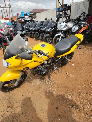 Kawasaki Z750 2003 Yellow